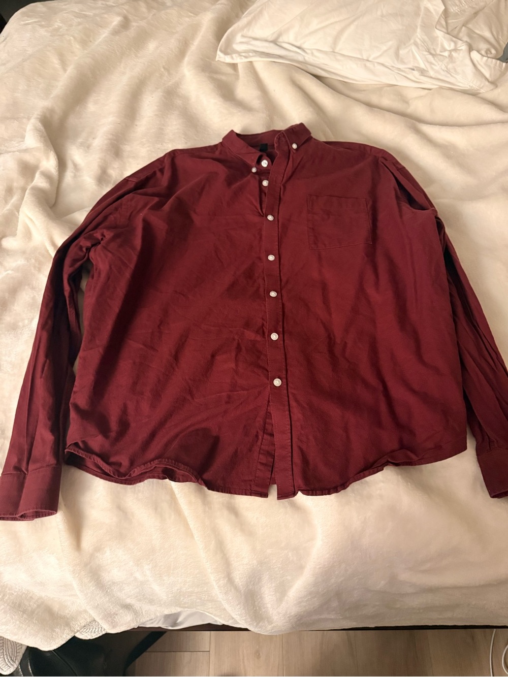 New Look Men's Button-Down Shirt in Burgundy